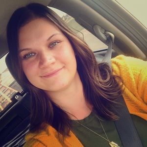 Meet your Posher, Brooke